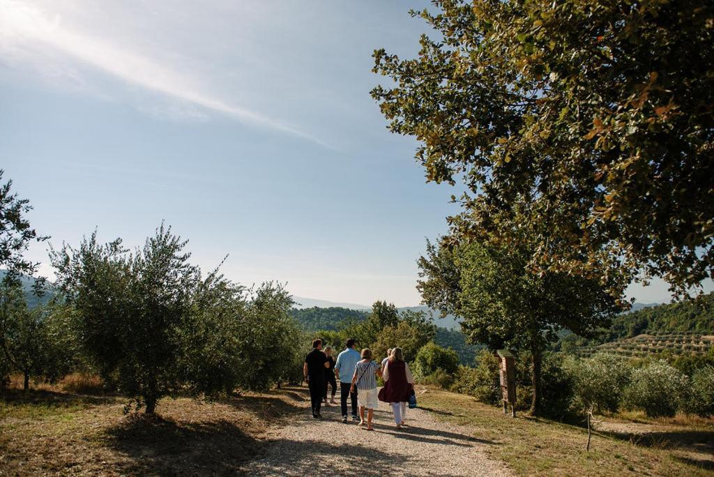 Tenuta Di Forte Sorgnano Gualdo Cattaneo Екстер'єр фото