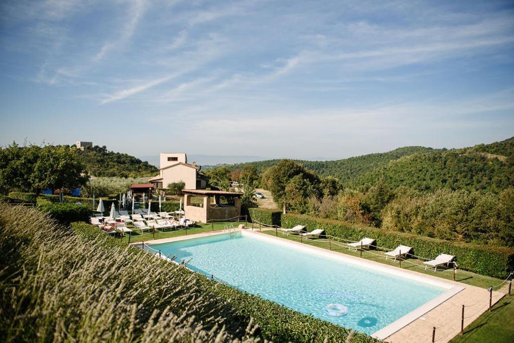 Tenuta Di Forte Sorgnano Gualdo Cattaneo Екстер'єр фото