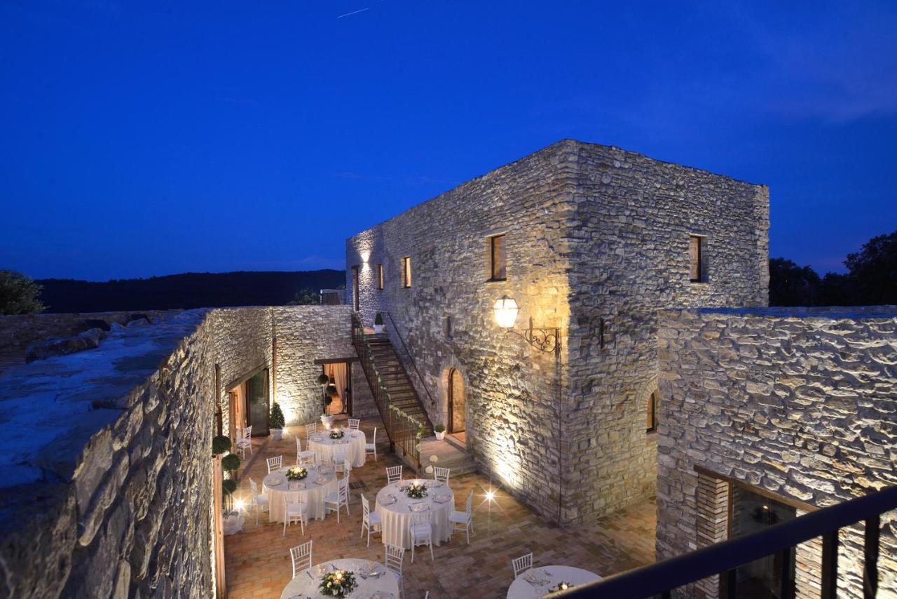 Tenuta Di Forte Sorgnano Gualdo Cattaneo Екстер'єр фото